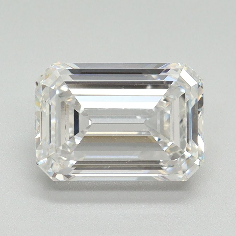Loose Diamond - EMERALD 2.17ct E VS2: Loose Diamond - EMERALD 2.17ct E VS2 Source: This is a real non-mined Diamond that has been grown in a lab Shape: EMERALD Carats: 2.17 Color: E Clarity: VS2 Certification: NONE Video: