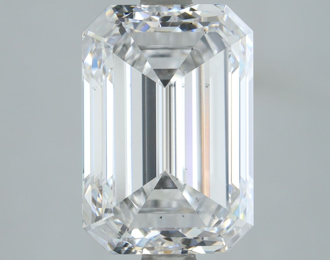 Loose Diamond - EMERALD 3.01ct D VS1: Loose Diamond - EMERALD 3.01ct D VS1 Source: This is a real non-mined Diamond that has been grown in a lab Shape: EMERALD Carats: 3.01 Color: D Clarity: VS1 Certification: IGI Video: