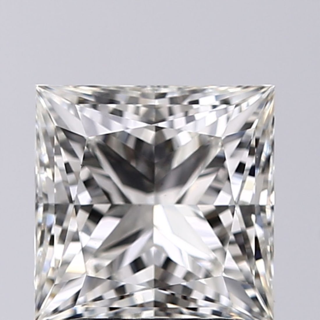 Loose Diamond - PRINCESS 2.15ct H VS1: Loose Diamond - PRINCESS 2.15ct H VS1 Source: This is a real non-mined Diamond that has been grown in a lab Shape: PRINCESS Carats: 2.15 Color: H Clarity: VS1 Certification: IGI Video: