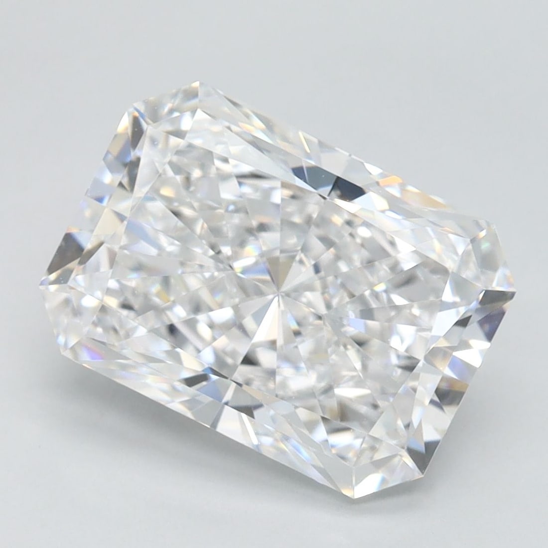 Loose Diamond - RADIANT 3.41ct D FL: Loose Diamond - RADIANT 3.41ct D FL Source: This is a real non-mined Diamond that has been grown in a lab Shape: RADIANT Carats: 3.41 Color: D Clarity: FL Certification: IGI Video: