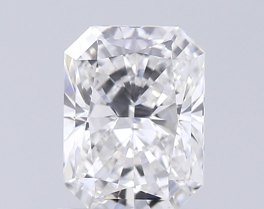 Loose Diamond - RADIANT 1.07ct E VVS2: Loose Diamond - RADIANT 1.07ct E VVS2 Source: This is a real non-mined Diamond that has been grown in a lab Shape: RADIANT Carats: 1.07 Color: E Clarity: VVS2 Certification: IGI Video: