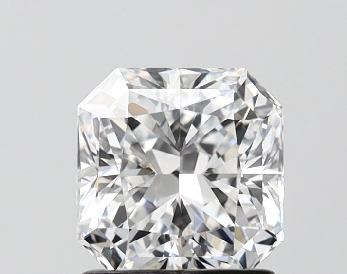 Loose Diamond - SQUARE RADIANT 1.35ct D VS2: Loose Diamond - SQUARE RADIANT 1.35ct D VS2 Source: This is a real non-mined Diamond that has been grown in a lab Shape: SQUARE RADIANT Carats: 1.35 Color: D Clarity: VS2 Certification: IGI Video: