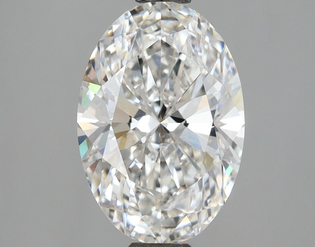 Loose Diamond - OVAL 2.57ct E VVS2: Loose Diamond - OVAL 2.57ct E VVS2 Source: This is a real non-mined Diamond that has been grown in a lab Shape: OVAL Carats: 2.57 Color: E Clarity: VVS2 Certification: IGI Video: