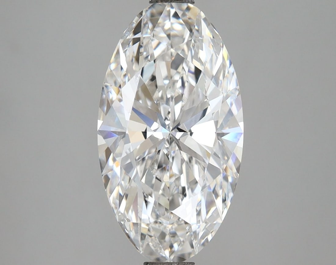Loose Diamond - OVAL 3.73ct E VVS1: Loose Diamond - OVAL 3.73ct E VVS1 Source: This is a real non-mined Diamond that has been grown in a lab Shape: OVAL Carats: 3.73 Color: E Clarity: VVS1 Certification: IGI Video: