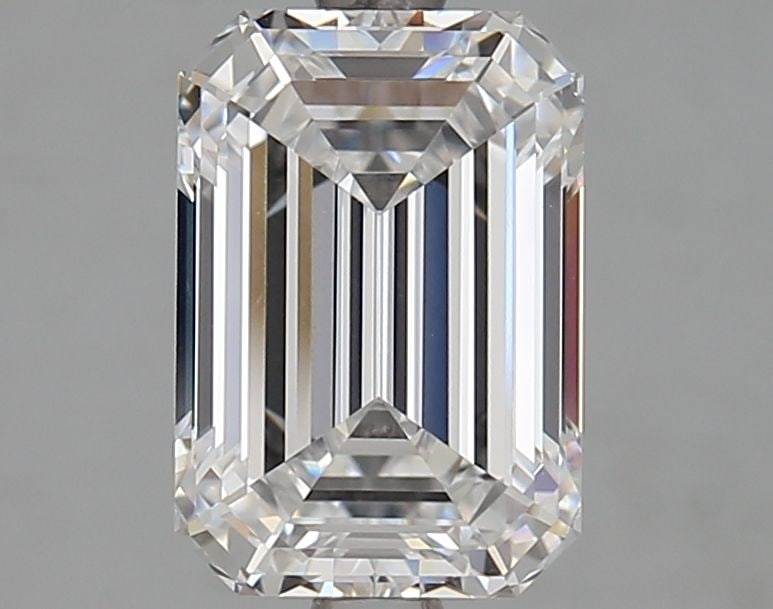 Loose Diamond - EMERALD 2.7ct D VVS1: Loose Diamond - EMERALD 2.7ct D VVS1 Source: This is a real non-mined Diamond that has been grown in a lab Shape: EMERALD Carats: 2.7 Color: D Clarity: VVS1 Certification: GIA Video:
