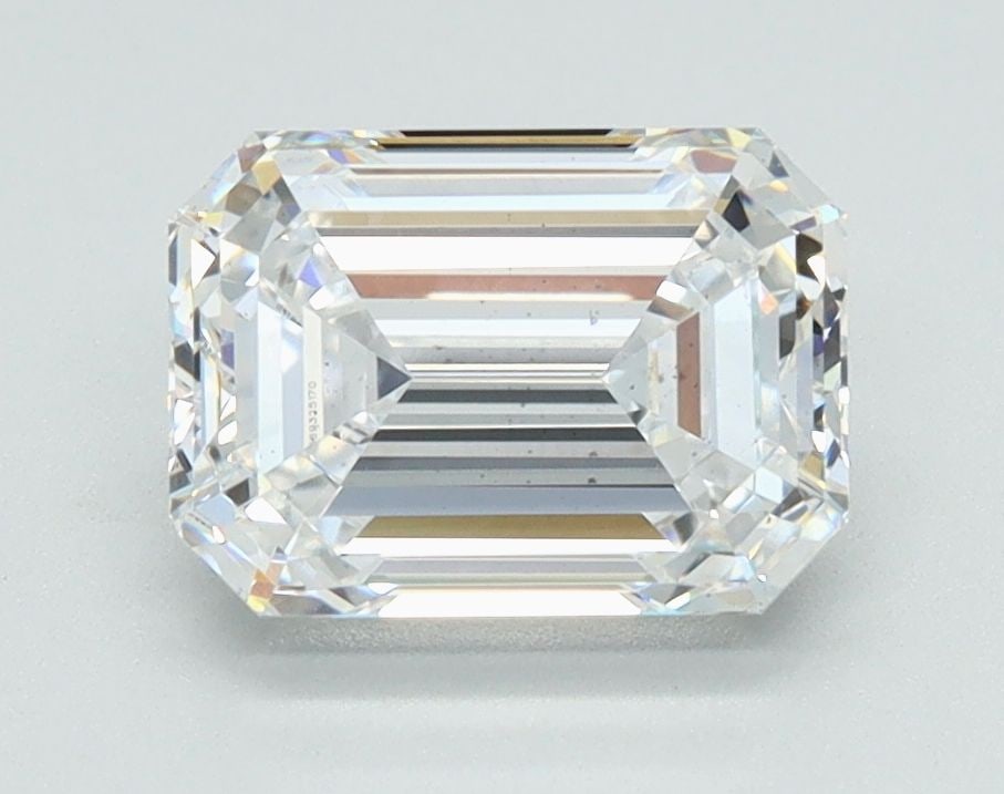 Loose Diamond - EMERALD 1.87ct E SI1: Loose Diamond - EMERALD 1.87ct E SI1 Source: This is a real non-mined Diamond that has been grown in a lab Shape: EMERALD Carats: 1.87 Color: E Clarity: SI1 Certification: IGI Video: