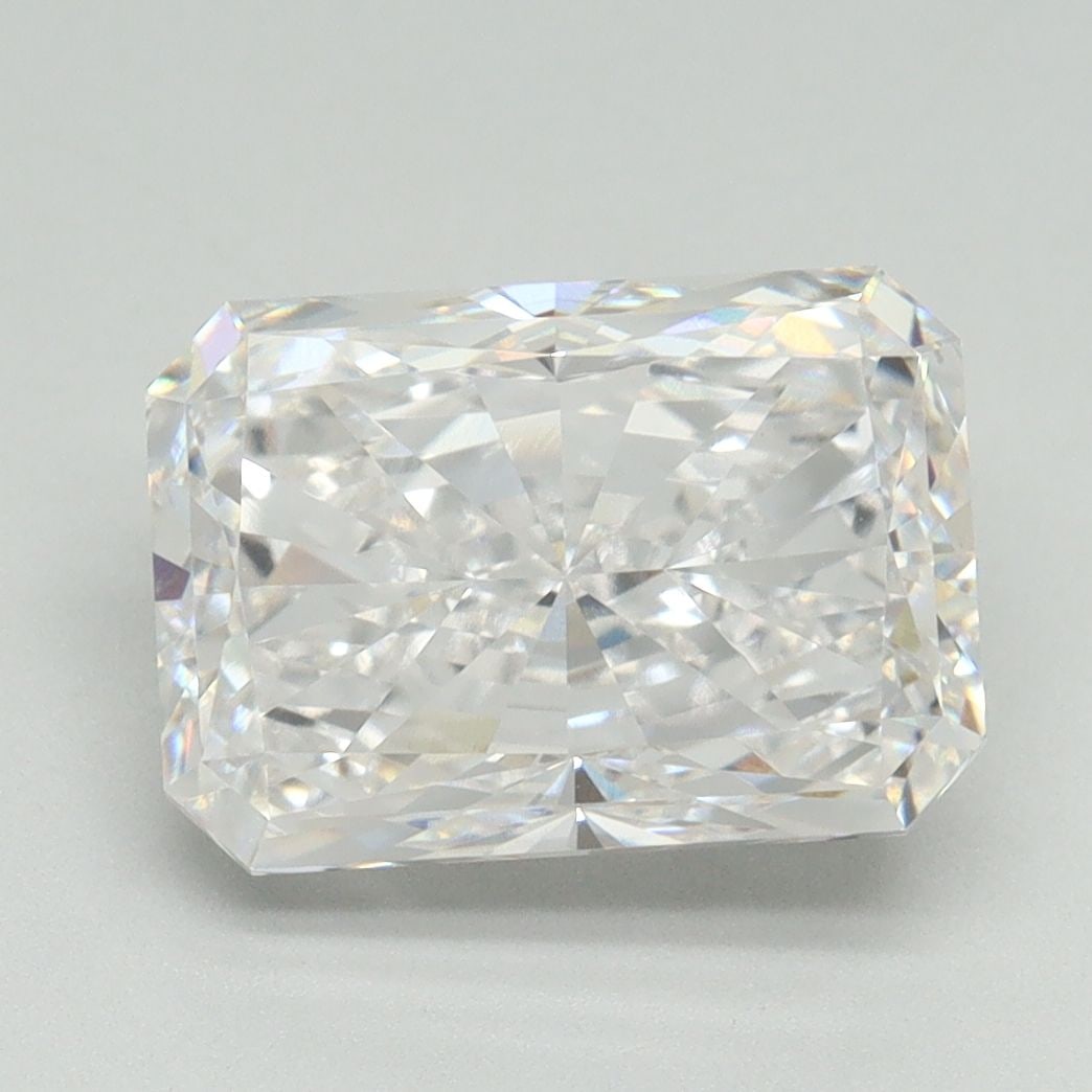 Loose Diamond - RADIANT 4.02ct D VS1: Loose Diamond - RADIANT 4.02ct D VS1 Source: This is a real non-mined Diamond that has been grown in a lab Shape: RADIANT Carats: 4.02 Color: D Clarity: VS1 Certification: IGI Video: