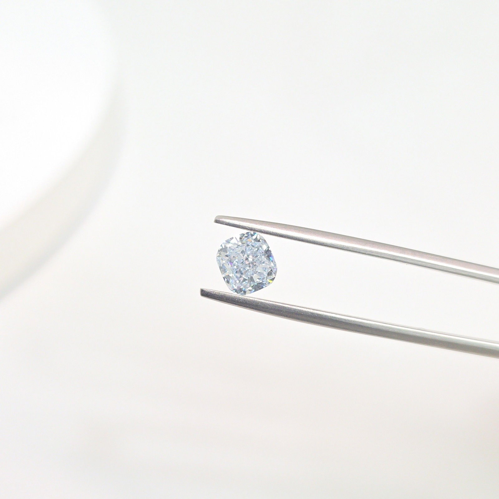 Loose Diamond - CUSHION MODIFIED 1.15ct Light Blue VS2 (1 of 1)