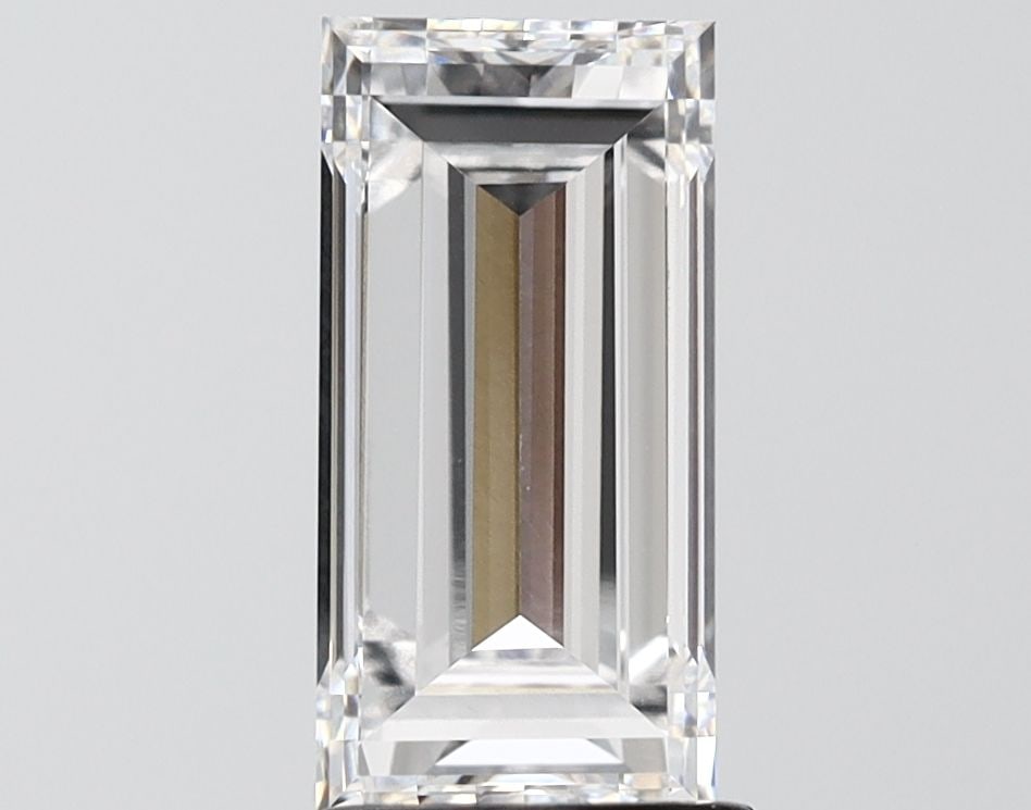 Loose Diamond - BAGUETTE 2.26ct D VVS2: Loose Diamond - BAGUETTE 2.26ct D VVS2 Source: This is a real non-mined Diamond that has been grown in a lab Shape: BAGUETTE Carats: 2.26 Color: D Clarity: VVS2 Certification: IGI Video: