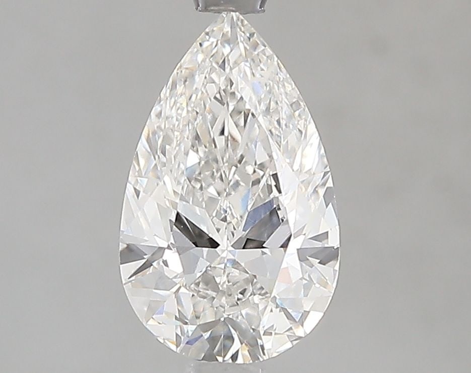 Loose Diamond - PEAR 1.5ct F VVS2: Loose Diamond - PEAR 1.5ct F VVS2 Source: This is a real non-mined Diamond that has been grown in a lab Shape: PEAR Carats: 1.5 Color: F Clarity: VVS2 Certification: IGI Video: Video Link PLEASE