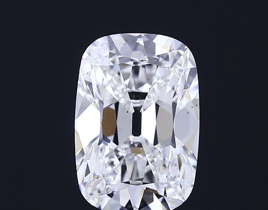 Loose Diamond - CUSHION BRILLIANT 3.22ct E VS1: Loose Diamond - CUSHION BRILLIANT 3.22ct E VS1 Source: This is a real non-mined Diamond that has been grown in a lab Shape: CUSHION BRILLIANT Carats: 3.22 Color: E Clarity: VS1 Certification: IGI Vide