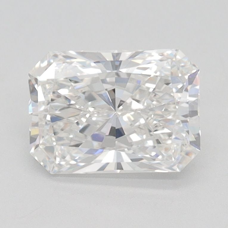 Loose Diamond - RADIANT 1.25ct G VVS1: Loose Diamond - RADIANT 1.25ct G VVS1 Source: This is a real non-mined Diamond that has been grown in a lab Shape: RADIANT Carats: 1.25 Color: G Clarity: VVS1 Certification: IGI Video: