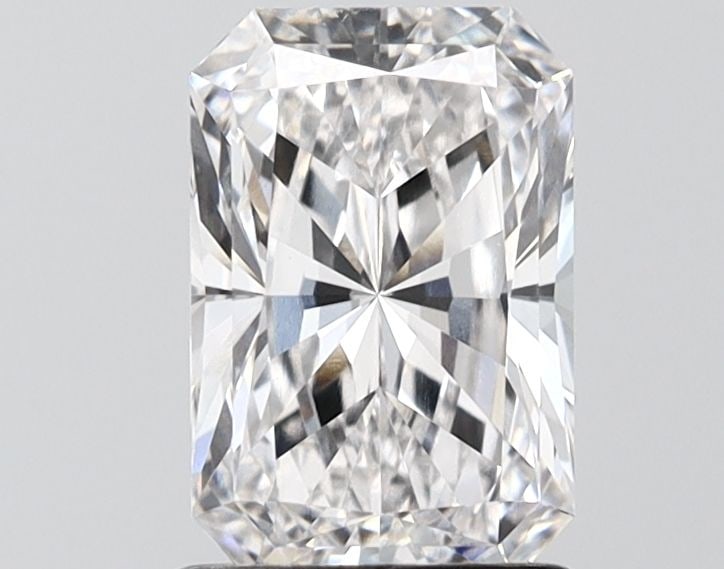 Loose Diamond - RADIANT 1.5ct E VVS1: Loose Diamond - RADIANT 1.5ct E VVS1 Source: This is a real non-mined Diamond that has been grown in a lab Shape: RADIANT Carats: 1.5 Color: E Clarity: VVS1 Certification: IGI Video: