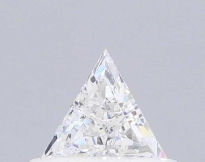Loose Diamond - TRIANGULAR 0.28ct F VS1: Loose Diamond - TRIANGULAR 0.28ct F VS1 Source: This is a real non-mined Diamond that has been grown in a lab Shape: TRIANGULAR Carats: 0.28 Color: F Clarity: VS1 Certification: NONE Video: