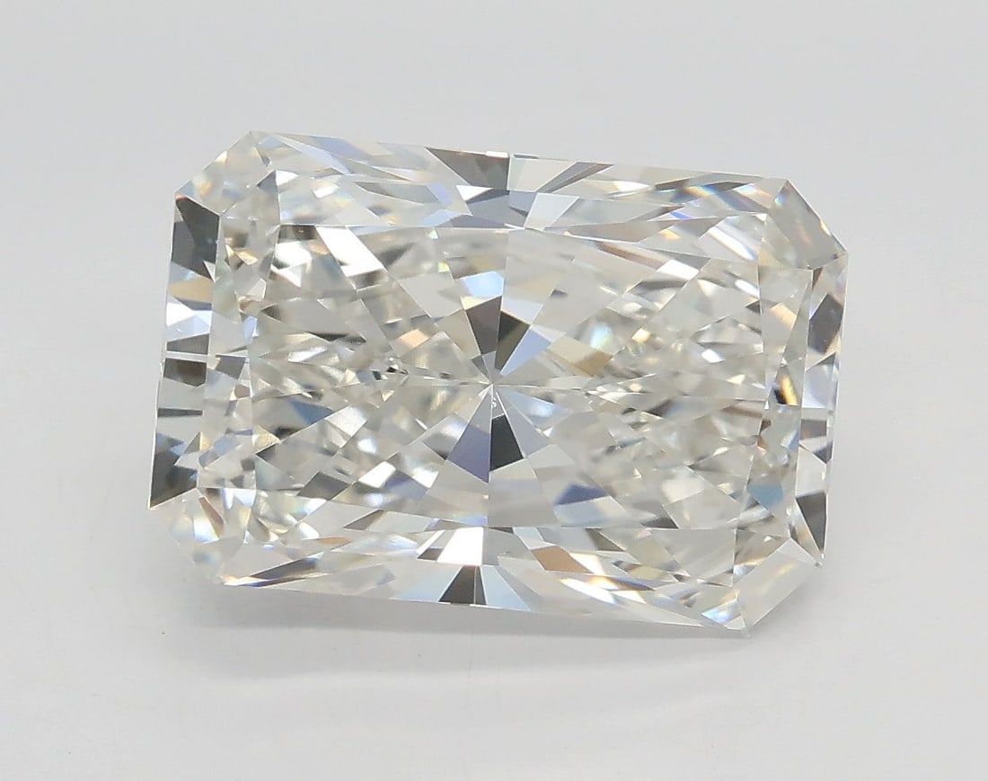 Loose Diamond - RADIANT 4.08ct G VVS2: Loose Diamond - RADIANT 4.08ct G VVS2 Source: This is a real non-mined Diamond that has been grown in a lab Shape: RADIANT Carats: 4.08 Color: G Clarity: VVS2 Certification: IGI Video:
