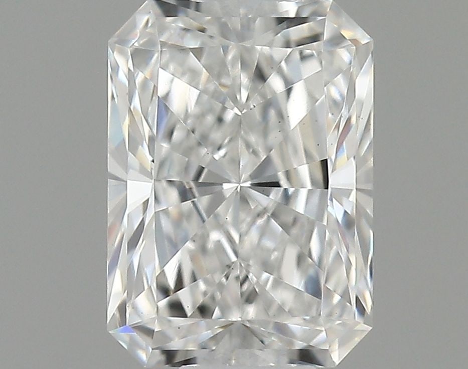 Loose Diamond - RADIANT 0.52ct E VS1: Loose Diamond - RADIANT 0.52ct E VS1 Source: This is a real non-mined Diamond that has been grown in a lab Shape: RADIANT Carats: 0.52 Color: E Clarity: VS1 Certification: IGI Video: