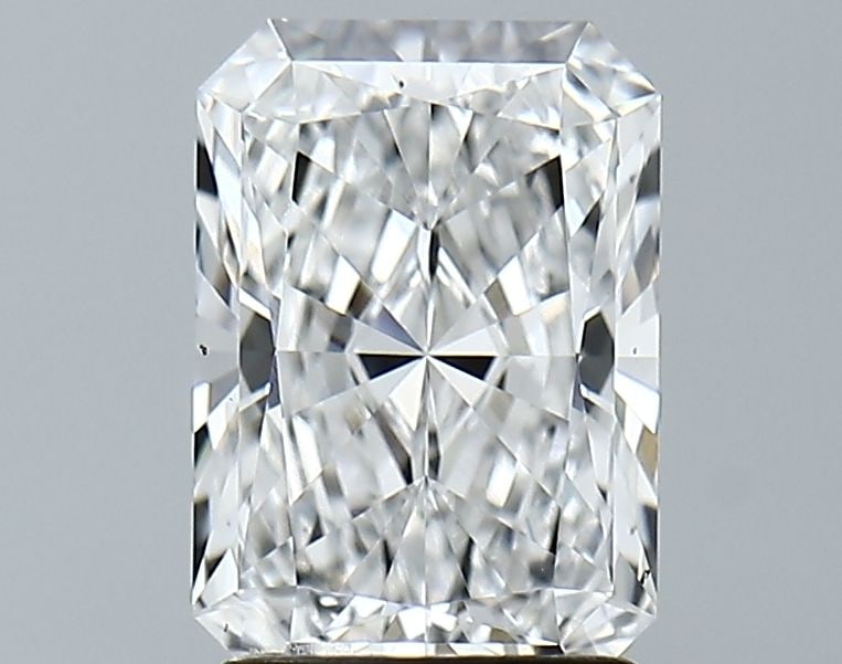 Loose Diamond - RADIANT 2.08ct E VVS1: Loose Diamond - RADIANT 2.08ct E VVS1 Source: This is a real non-mined Diamond that has been grown in a lab Shape: RADIANT Carats: 2.08 Color: E Clarity: VVS1 Certification: GIA Video: