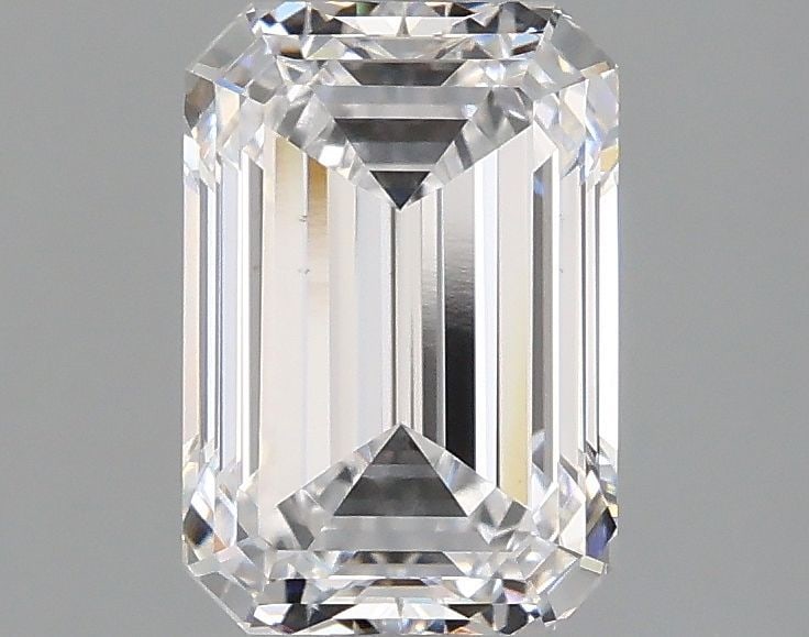 Loose Diamond - EMERALD 2.01ct D VVS2: Loose Diamond - EMERALD 2.01ct D VVS2 Source: This is a real non-mined Diamond that has been grown in a lab Shape: EMERALD Carats: 2.01 Color: D Clarity: VVS2 Certification: IGI Video:
