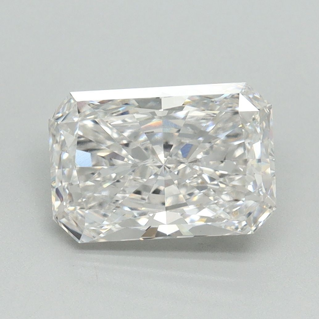 Loose Diamond - RADIANT 2.16ct F VVS2: Loose Diamond - RADIANT 2.16ct F VVS2 Source: This is a real non-mined Diamond that has been grown in a lab Shape: RADIANT Carats: 2.16 Color: F Clarity: VVS2 Certification: GSI Video: