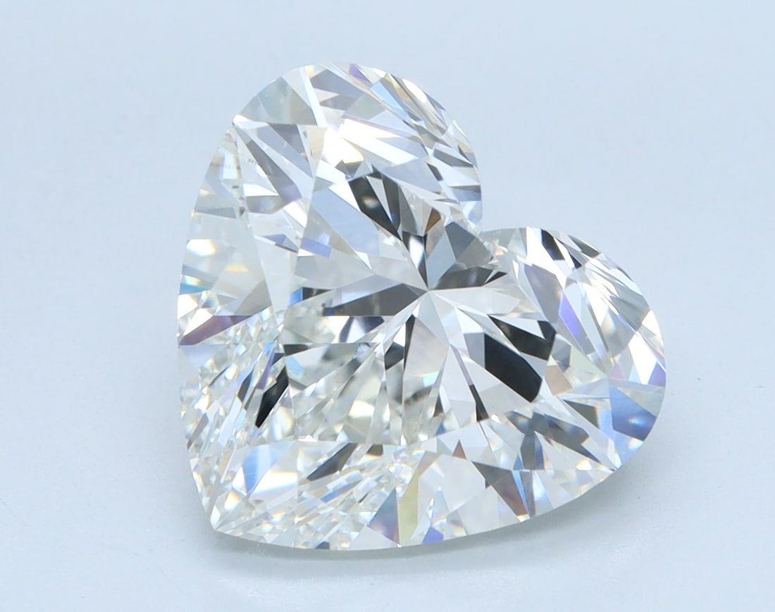 Loose Diamond - HEART 5.06ct F VVS2: Loose Diamond - HEART 5.06ct F VVS2 Source: This is a real non-mined Diamond that has been grown in a lab Shape: HEART Carats: 5.06 Color: F Clarity: VVS2 Certification: IGI PLEASE NOTE: Framed, Large