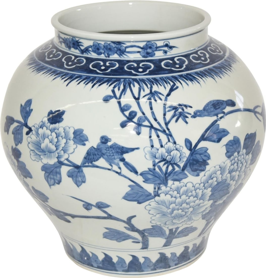 Handmade Ceramic Jar with Bird Design Vintage Style: Handmade Ceramic Jar with Bird Design Vintage Style This elegant ceramic jar features a charming bird motif and is designed in a vintage style. It showcases a handmade finish with colors that may vary