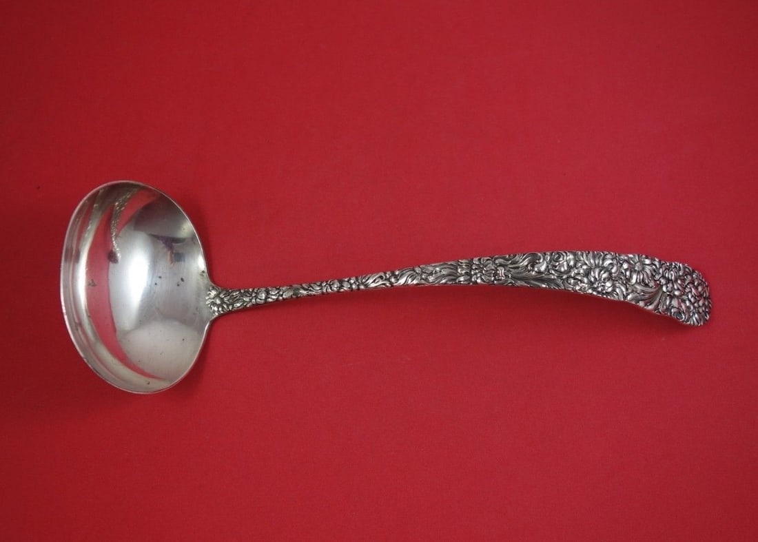 Stieff Chrysanthemum Sterling Silver Soup Ladle 11" Monogrammed: Stieff Chrysanthemum Sterling Silver Soup Ladle 11" Monogrammed This stunning 11" soup ladle from the renowned Stieff brand features the exquisite Chrysanthemum pattern, a hallmark of elegance and cra
