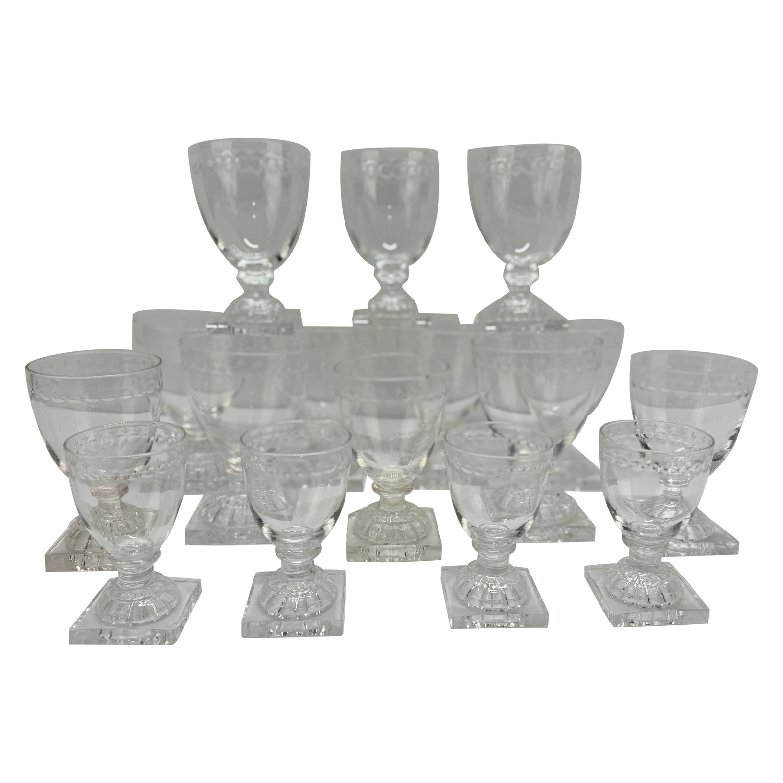 Set of 17 Georgian Lemon Squeezer Glasses c. 1810 & William Yeoward: Set of 17 Georgian Lemon Squeezer Glasses c. 1810 & William Yeoward This remarkable set of seventeen Lemon Squeezer-foot etched glasses, dating from circa 1810, showcases the exquisite craftsmanship o