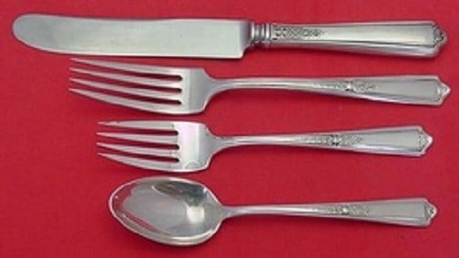 Towle Seville Sterling Silver 4-Piece Place Setting: Towle Seville Sterling Silver 4-Piece Place Setting Enhance your dining experience with this exquisite Seville pattern place setting by Towle. Crafted from high-quality sterling silver, this 4-piece r