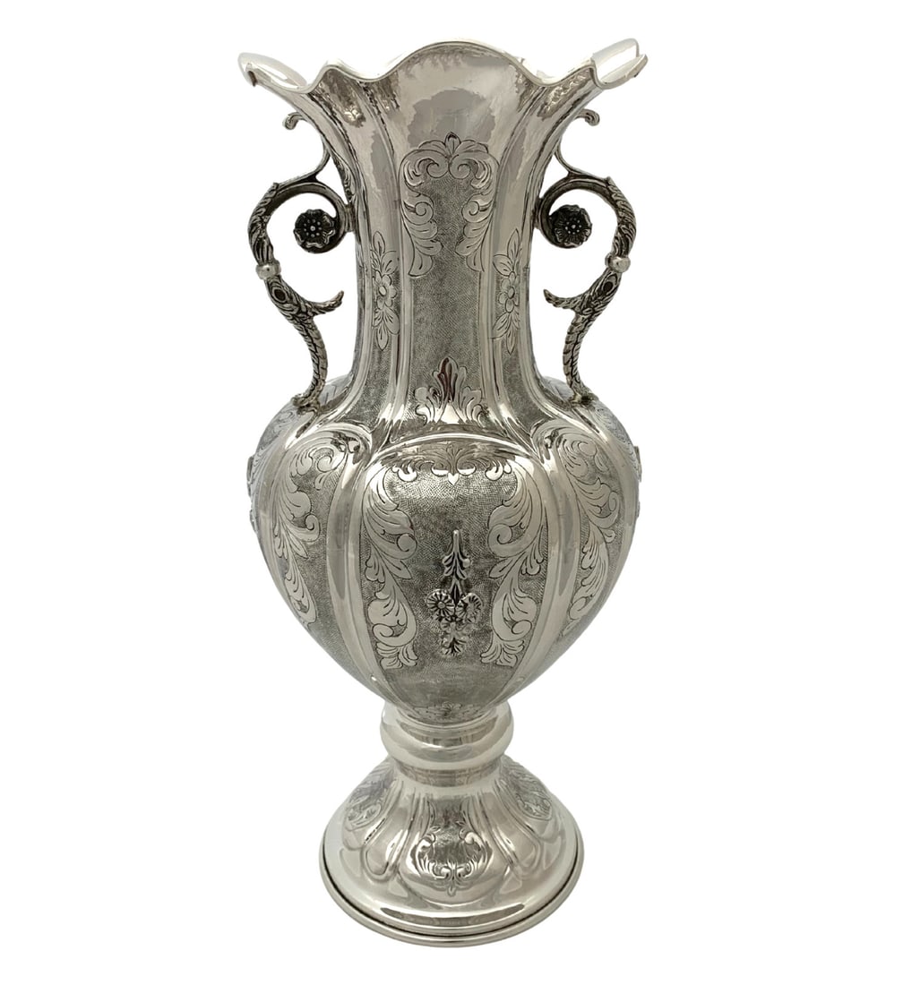 Handmade 925 Sterling Silver Floral Applique Flower Vase with Handles: Handmade 925 Sterling Silver Floral Applique Flower Vase with Handles This exquisite handcrafted flower vase is made from fine 925 sterling silver, showcasing intricate leaf and floral applique design