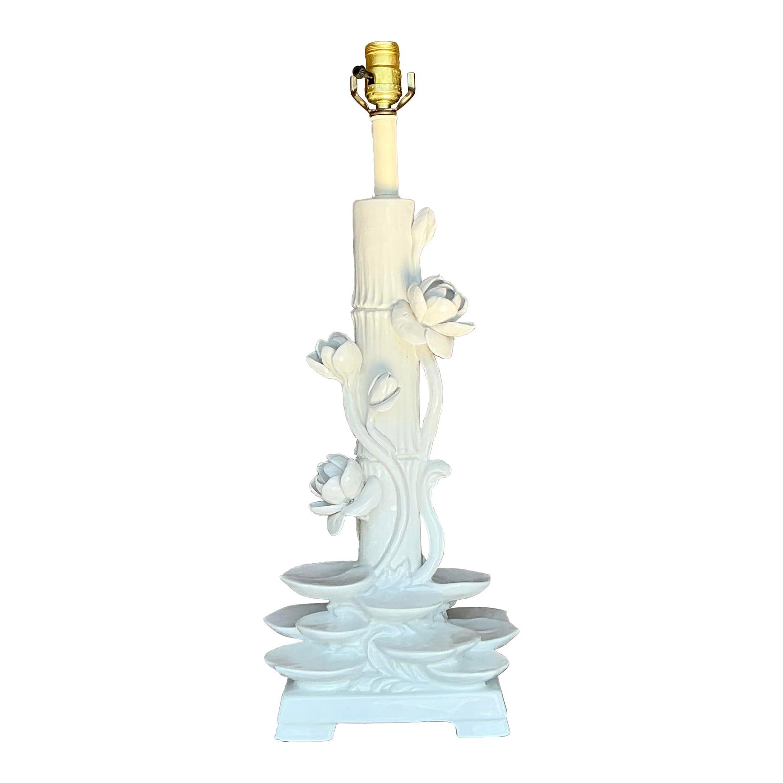 Vintage Regency White Ceramic Lotus Lamp 21.5 Tall (1 of 7)