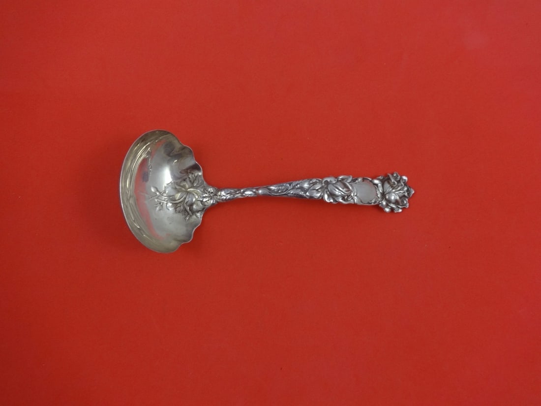 Alvin Bridal Rose Sterling Silver Gravy Ladle 6.75 Inch: Alvin Bridal Rose Sterling Silver Gravy Ladle 6.75 Inch This exquisite gravy ladle from the Bridal Rose pattern by Alvin is a stunning piece of sterling silverware. Measuring 6 3/4 inches, it features