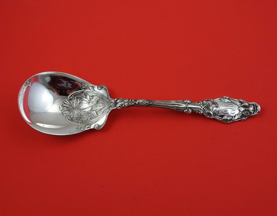 Gorham Virginiana Sterling Silver Berry Spoon 8 3/4 Inches (1 of 2)