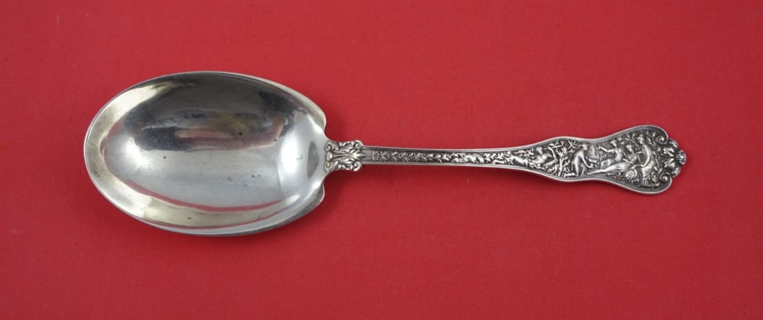 Sterling Silver Olympian Pattern Berry Scoop by Tiffany 9 1/8 Inch: Sterling Silver Olympian Pattern Berry Scoop by Tiffany 9 1/8 Inch This Olympian pattern berry scoop by Tiffany & Co. features a plain bowl and is crafted from sterling silver. Introduced in 1878, the