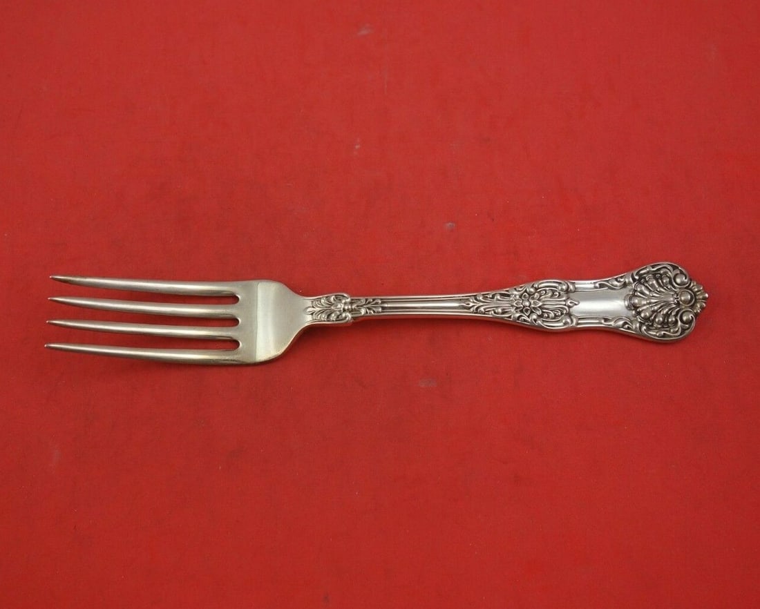 Ralph Lauren New Kings Sterling Silver Dinner Fork 7 5/8 Inch: Ralph Lauren New Kings Sterling Silver Dinner Fork 7 5/8 Inch Elevate your dining experience with this exquisite Sterling Silver Dinner Fork from the New Kings pattern by Ralph Lauren. Measuring 7 5/8