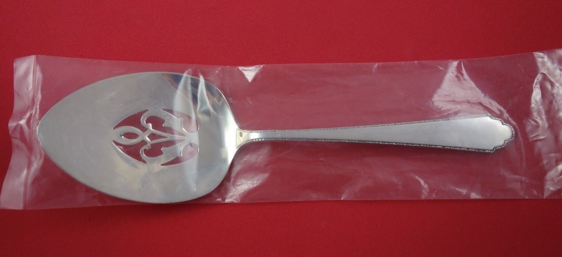 Lunt Sterling Silver William and Mary Waffle Server 9.5 Inch New (1 of 2)