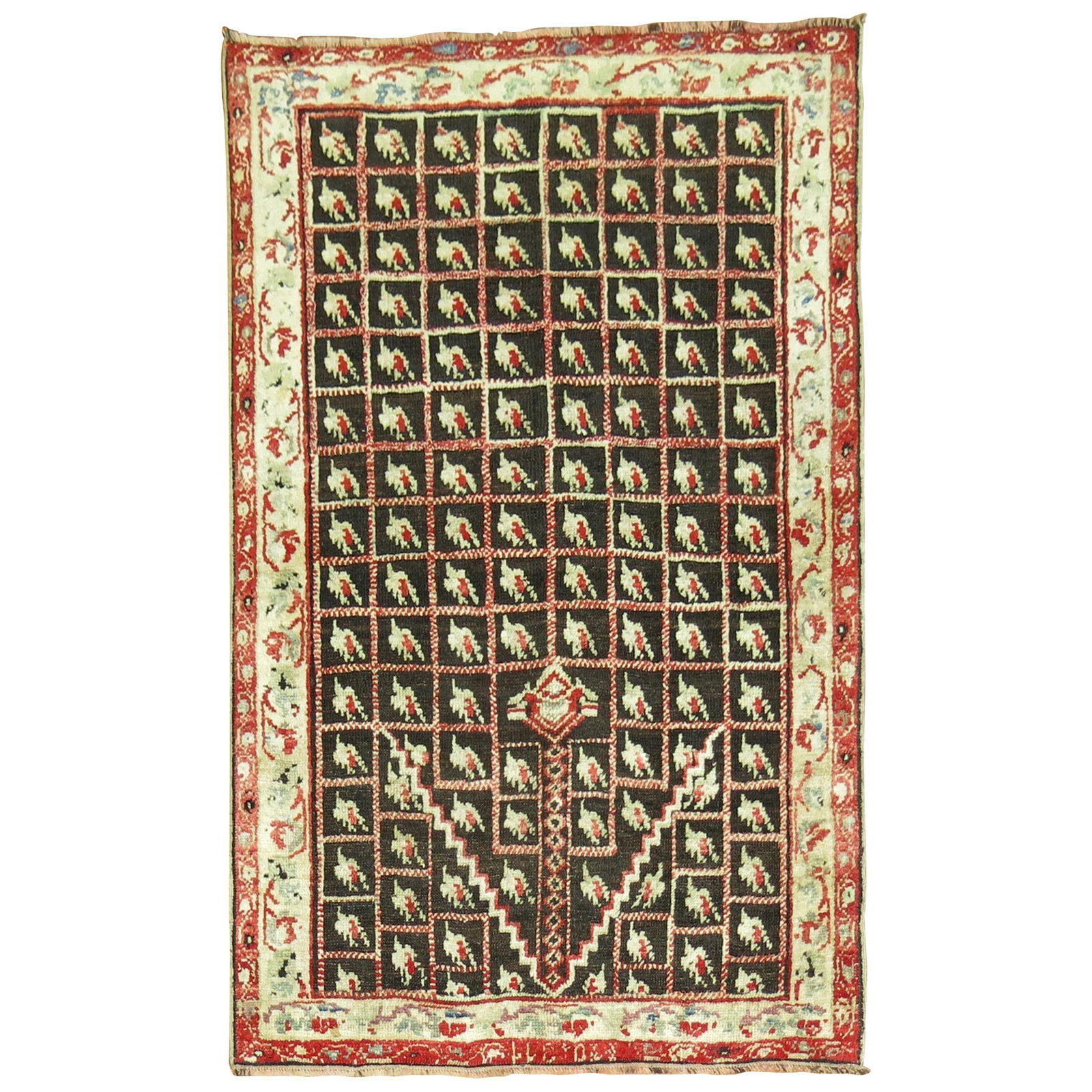 Unique Antique Turkish Ghiordes Rug Early 20th Century Wool Hand-Woven: Unique Antique Turkish Ghiordes Rug Early 20th Century Wool Hand-Woven This exquisite antique Turkish Ghiordes rug showcases the rich craftsmanship of the early 20th century. Hand-woven from high-qual