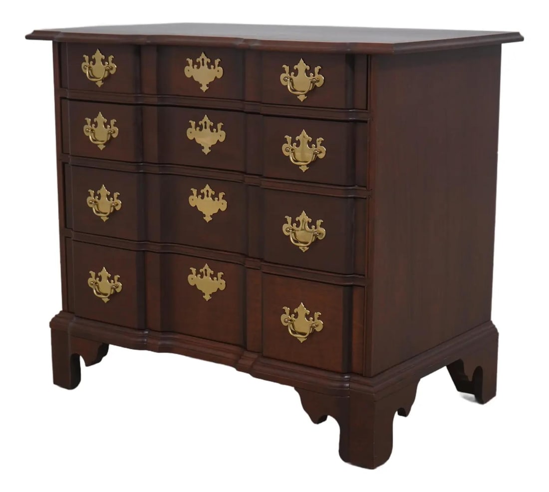 Bartley Collection Mahogany Block Front Chest Chippendale Style: Bartley Collection Mahogany Block Front Chest Chippendale Style This exquisite Mahogany Block Front Chest from the Bartley Collection is a tribute to classic 18th-century design. Crafted around 1983, 