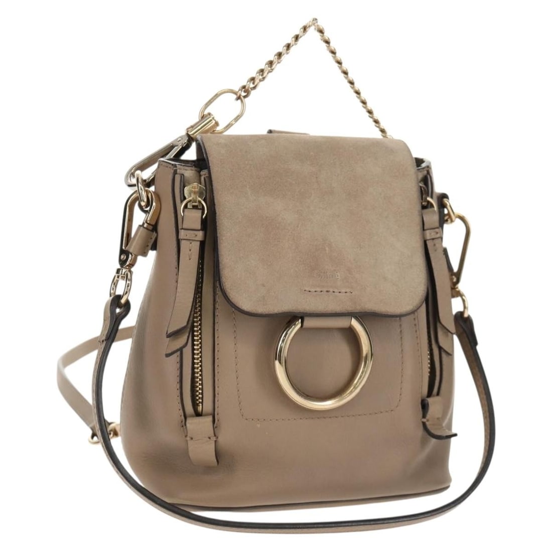Chloe Fay Gray Gold Suede Leather 2-Way Backpack Auth BA9172: Chloe Fay Gray Gold Suede Leather 2-Way Backpack Auth BA9172 This authentic Chloe Fay Backpack is crafted from luxurious suede leather, showcasing a sophisticated gray and gold color palette. Designed