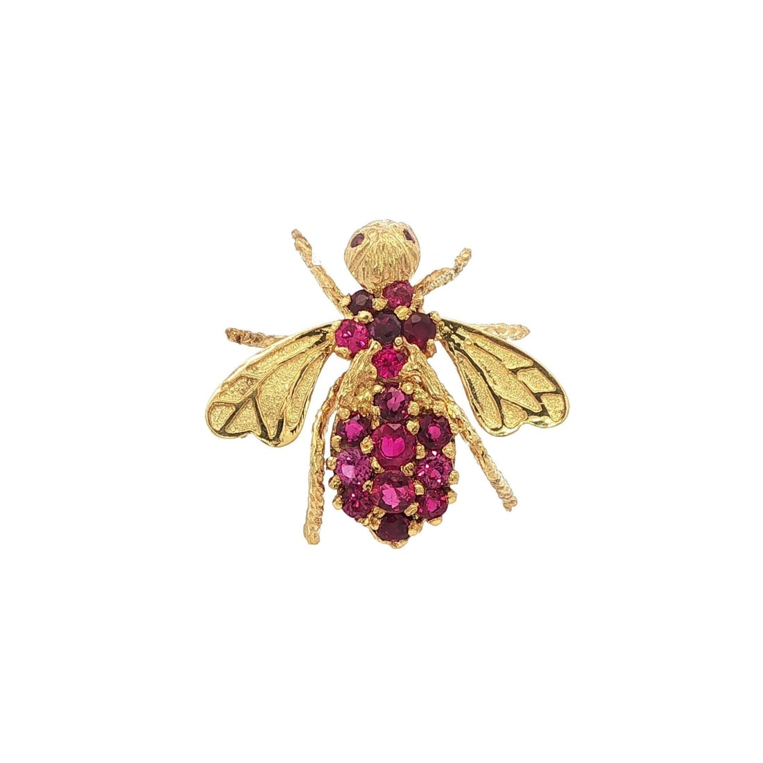 18k Yellow Gold Bee Brooch with 0.60ct Vivid Red Ruby: 18k Yellow Gold Bee Brooch with 0.60ct Vivid Red Ruby This exquisite brooch features a detailed bee insect design crafted from solid 18k yellow gold, accentuated with vivid red natural rubies. The bro