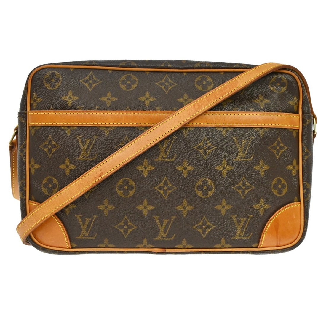 Louis Vuitton Trocadero 30 Monogram Canvas Crossbody Bag M51272: Louis Vuitton Trocadero 30 Monogram Canvas Crossbody Bag M51272 Vintage Louis Vuitton Trocadero 30 crossbody shoulder bag in brown Monogram canvas with leather strap and canvas lining. This women's ba