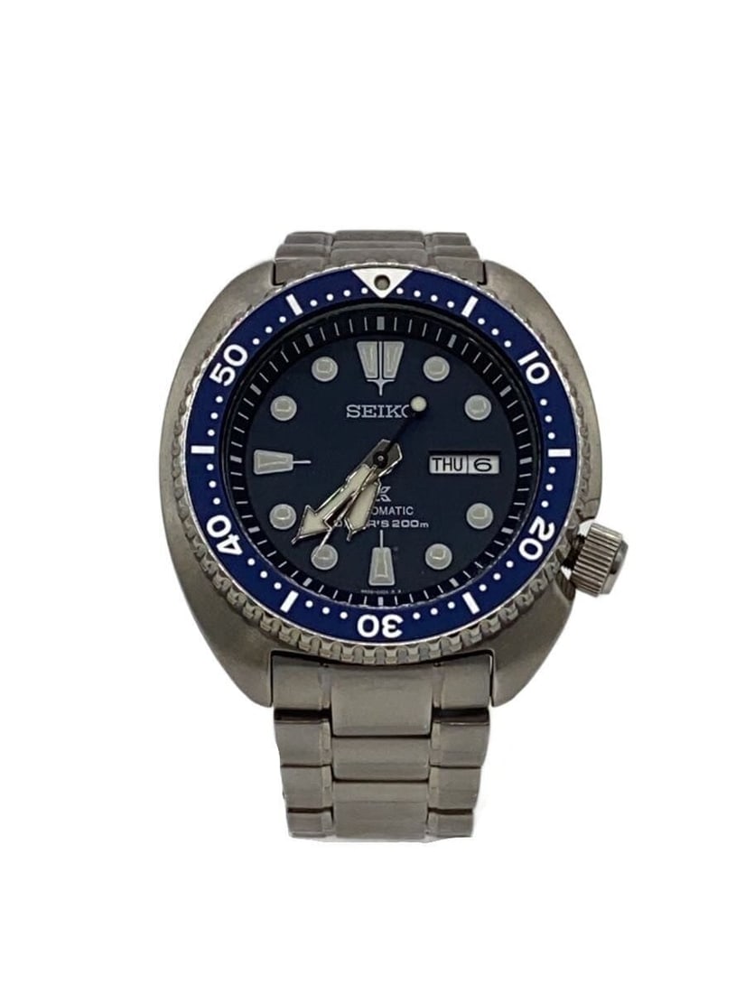 Seiko Prospex Navy Men's Wristwatch SRP773K1: Seiko Prospex Navy Men's Wristwatch SRP773K1 This SEIKO PROSPEX SRP773K1 men's wristwatch features a navy color scheme and is crafted in Japan. The watch is pre-owned and shows slight signs of wear. I