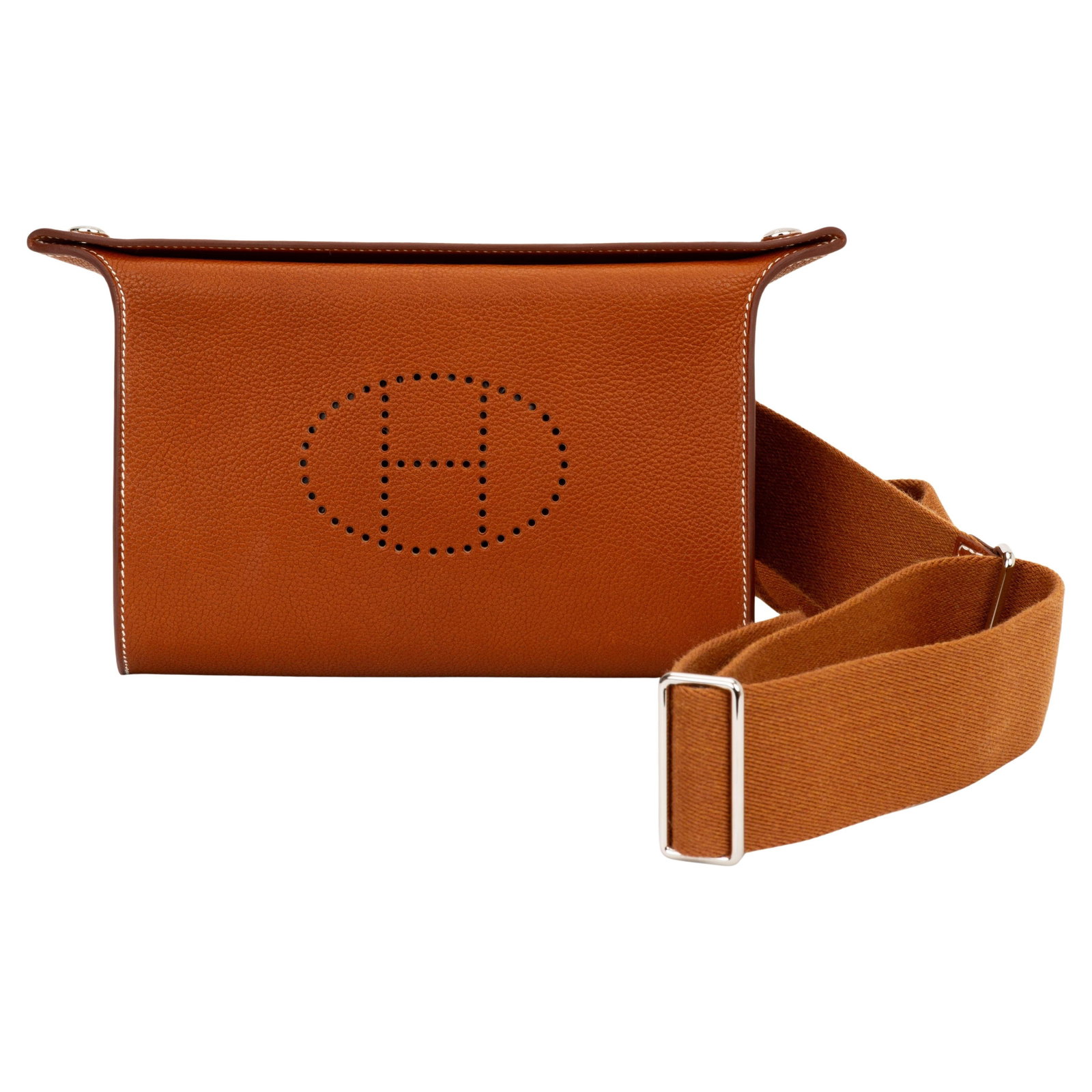 Hermes Videpoches Crossbody in Gold Togo Leather With Dust Cover and Box: Hermes Videpoches Crossbody in Gold Togo Leather With Dust Cover and Box The Hermes Videpoches bag is a compact crossbody crafted in France from premium leather with the signature Hermes Togo finish. 