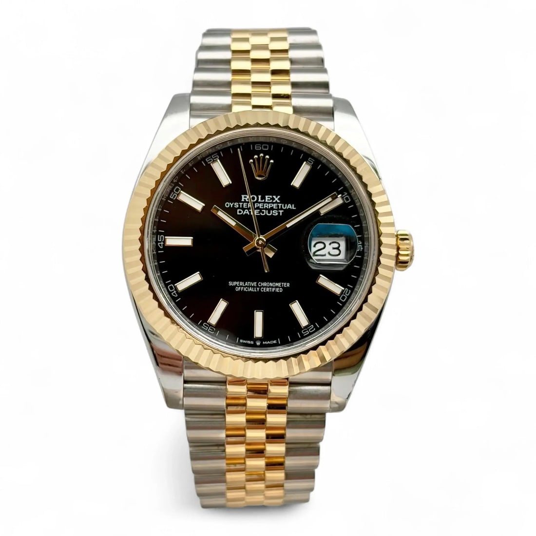 Rolex Datejust 41mm Men's Wristwatch Black Dial 18K Yellow Gold Steel Jubilee Bracelet: Rolex Datejust 41mm Men's Wristwatch Black Dial 18K Yellow Gold Steel Jubilee Bracelet This Rolex Datejust 41mm wristwatch features an 18K yellow gold and stainless steel case with a fluted fixed gold