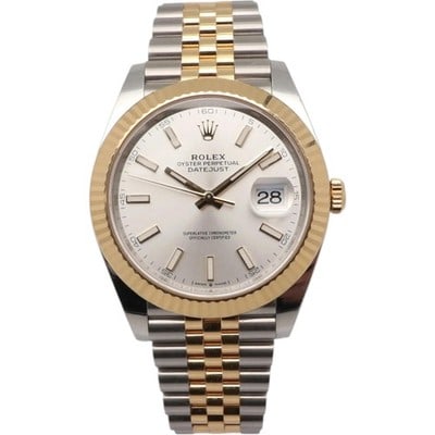 Rolex 126333 Datejust 41 automatic watch silver dial steel and 18K gold: Rolex 126333 Datejust 41 automatic watch silver dial steel and 18K gold Rolex Datejust 41 automatic watch with a silver dial in 18K yellow gold and steel. Presented in good pre-owned condition, this w