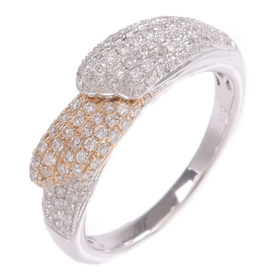 18K White and Pink Gold Diamond Women's Ring Size 5.75: 18K White and Pink Gold Diamond Women's Ring Size 5.75 This women's ring features a sophisticated design crafted from 18K white gold and pink gold. Highlighted by a clear diamond as the main stone, th