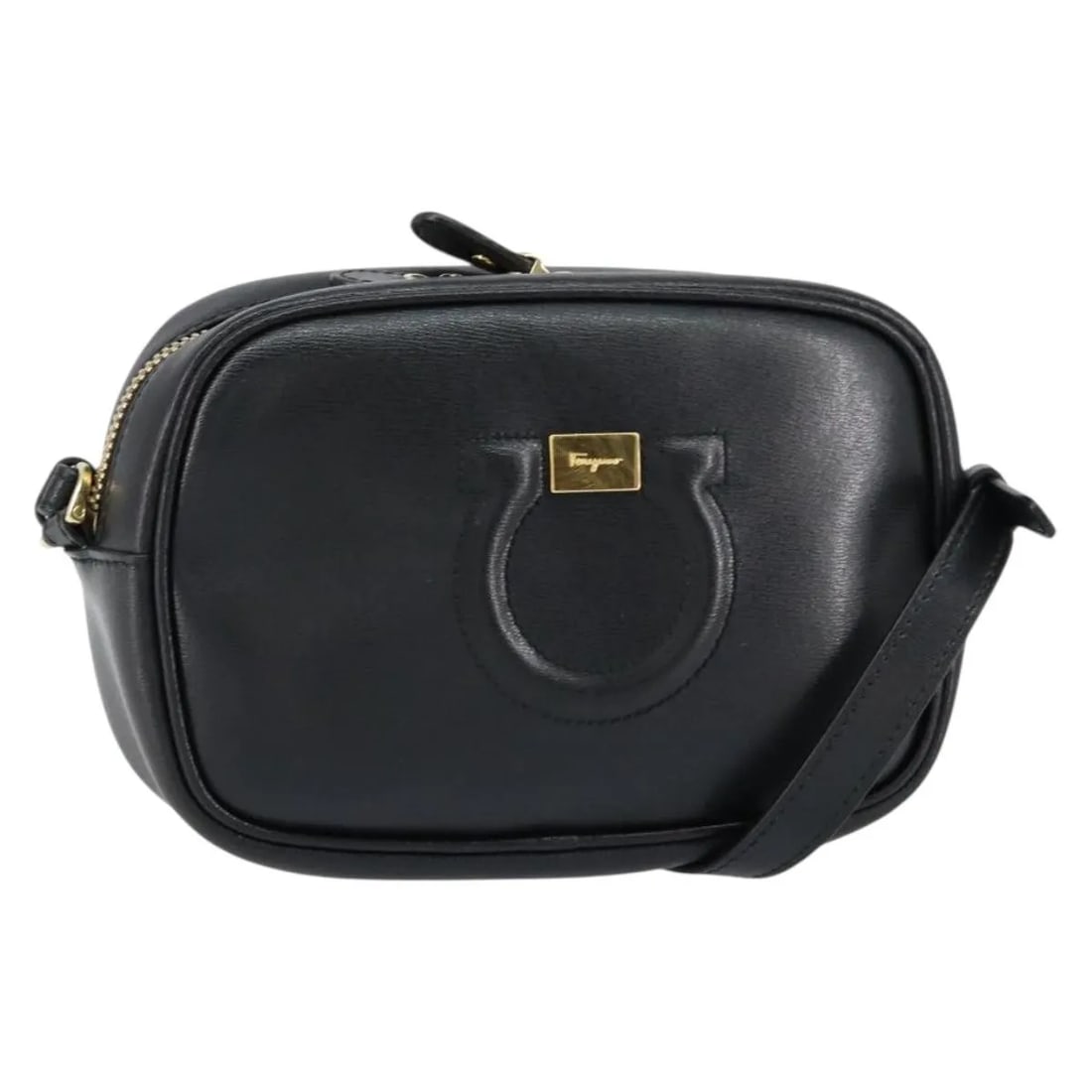 Black Leather Shoulder Bag Salvatore Ferragamo City Model: Black Leather Shoulder Bag Salvatore Ferragamo City Model This Salvatore Ferragamo City Camera Bag for women features black leather construction with a compact design. It is a pre-owned shoulder bag i