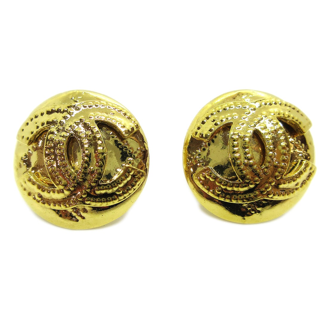 Chanel 94P Gold Tone CC Logo Button Clip On Earrings: Chanel 94P Gold Tone CC Logo Button Clip On Earrings Vintage Chanel clip-on button earrings featuring the iconic CC logo design in a gold-tone finish. Made in France, these earrings are marked 94P and