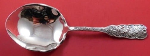 Gorham Saint Cloud Sterling Silver Vegetable Spoon 8 3/4" Monogrammed: Gorham Saint Cloud Sterling Silver Vegetable Spoon 8 3/4" Monogrammed Discover the exquisite Saint Cloud vegetable spoon by Gorham, crafted from high-quality sterling silver. This elegant piece featur