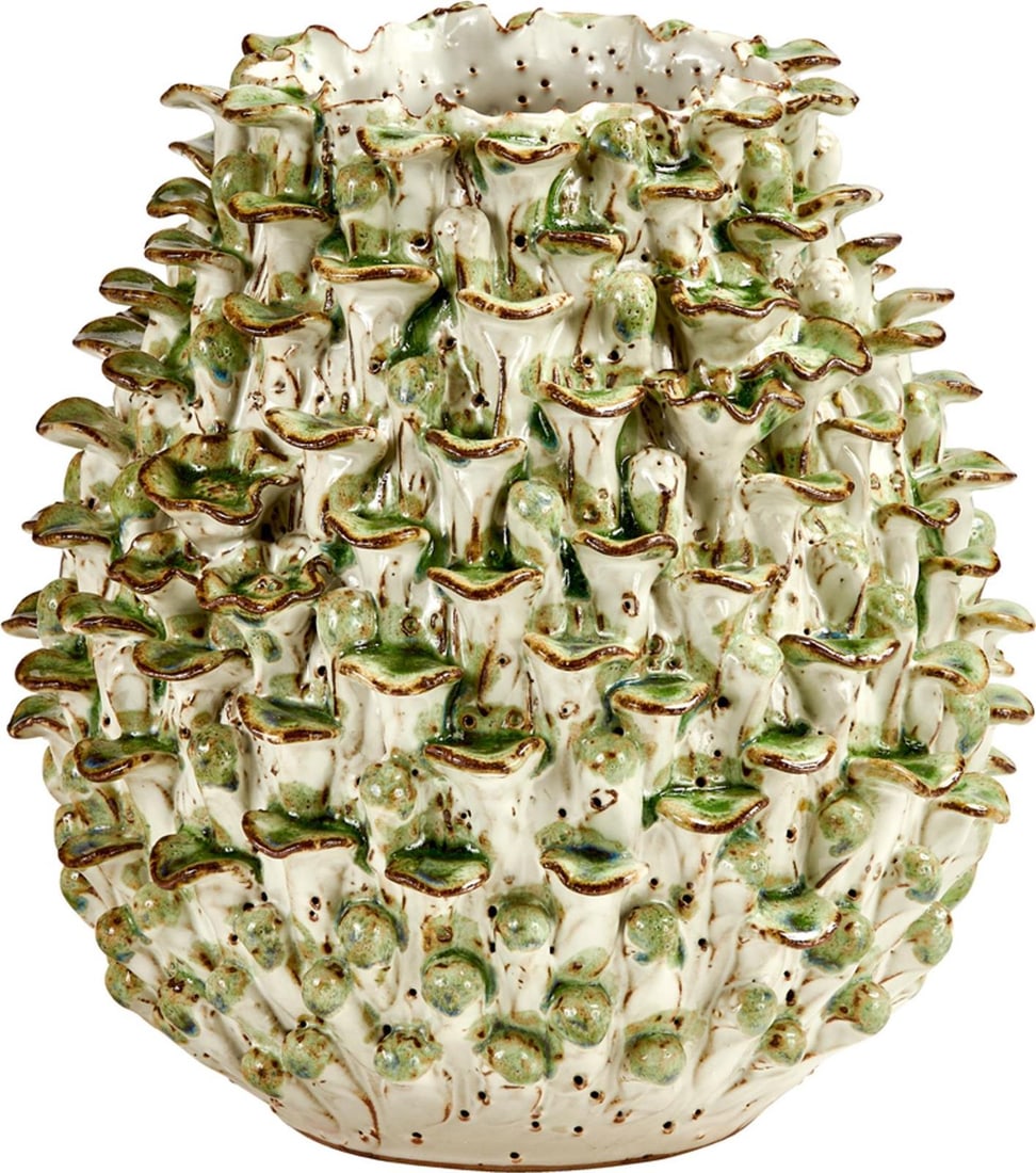 Handmade Coral Vase Blue White Finish 6.5": Handmade Coral Vase Blue White Finish 6.5" This unique handmade coral vase features a refreshing blue and white finish that adds a vibrant touch to any decor. With its dimensions of 6.50 inches in hei