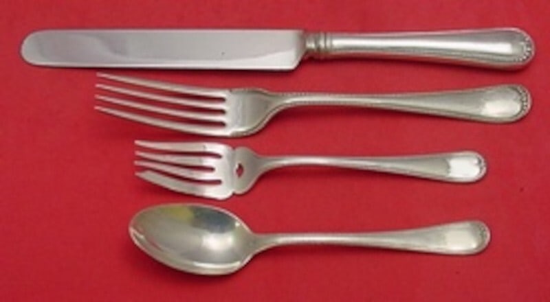 Gorham Newcastle Sterling Silver 4-Piece Dinner Place Setting: Gorham Newcastle Sterling Silver 4-Piece Dinner Place Setting Enhance your dining experience with this exquisite Newcastle by Gorham Sterling Silver Four-Piece Dinner Size Place Setting. Crafted from 